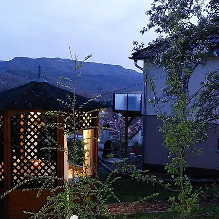 Ferienhaus Under The District Administrator's Mountain